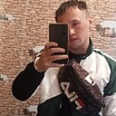 Денис, 22 года