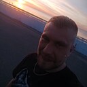 Втктор, 33 года