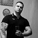 Олег, 32 года