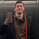 Денис, 21 год