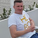 Ашот Камшотович, 42 года