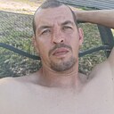 Неон, 43 года