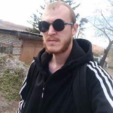 Фотография мужчины Денис, 29 лет из г. Партизанск