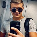 Макс, 33 года