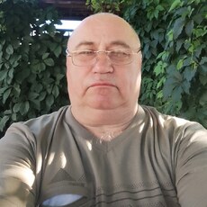 Фотография мужчины Гарик, 61 год из г. Луганск