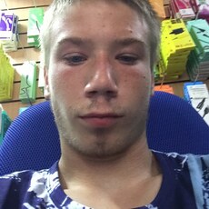 Фотография мужчины Рома, 19 лет из г. Курагино