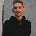 Максим, 24 года