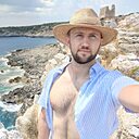Nic, 34 года