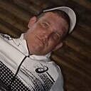 Михаил, 32 года