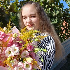 Фотография девушки Каролина, 22 года из г. Волноваха