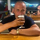 Юра, 42 года