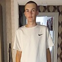 Денис, 22 года