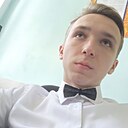 Максим, 22 года