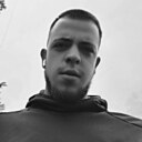 Женя Женек, 28 лет