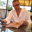 Макс, 42 года