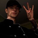 Максим, 25 лет