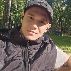 Фотография мужчины Динар, 23 года из г. Октябрьский (Башкортостан)