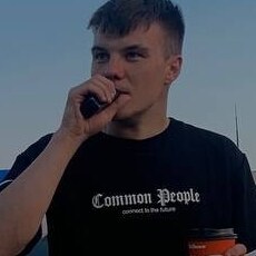 Фотография мужчины Денис, 24 года из г. Давид-Городок