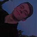 Максим, 20 лет