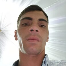 Фотография мужчины George, 32 года из г. Pitești