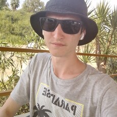 Фотография мужчины Виталий, 28 лет из г. Луга