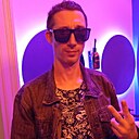 Денис, 33 года