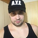 Тема, 33 года