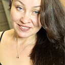 Elle, 44 года