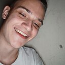 Денис, 22 года