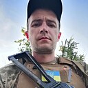 Валик, 33 года