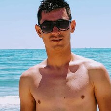 Фотография мужчины Ionut, 31 год из г. Buzău