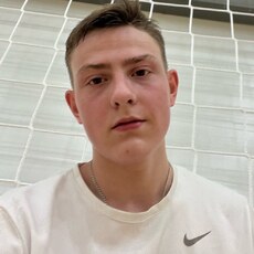 Фотография мужчины Илюшка, 20 лет из г. Архангельск