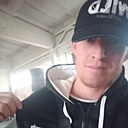 Толик, 32 года