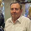 Михаил, 70 лет