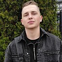 Денис, 22 года