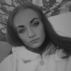 Фотография девушки Karyna, 31 год из г. Пиотрков-Трыбунальски
