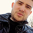Виктор, 32 года