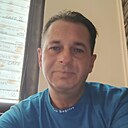 Robert Emy, 44 года