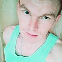Акунаматата, 34 года