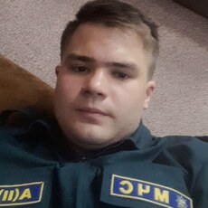 Фотография мужчины Илья, 22 года из г. Островец