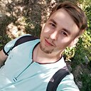 Денис, 24 года