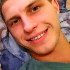 Фотография мужчины Юрий, 24 года из г. Шахты