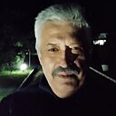 Юра, 63 года