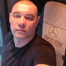 Фотография мужчины Юрий, 45 лет из г. Саратов
