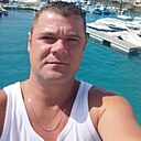 Leo, 44 года