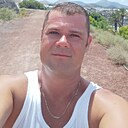 Leo, 44 года