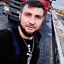 Михаил, 32 года
