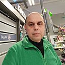 Денис, 44 года