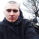 Максим, 23 года