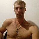 Макс, 32 года